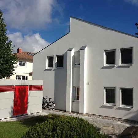 Tatil Evi Ferienhaus-amselstern-zentral-in-binz-mit-sauna